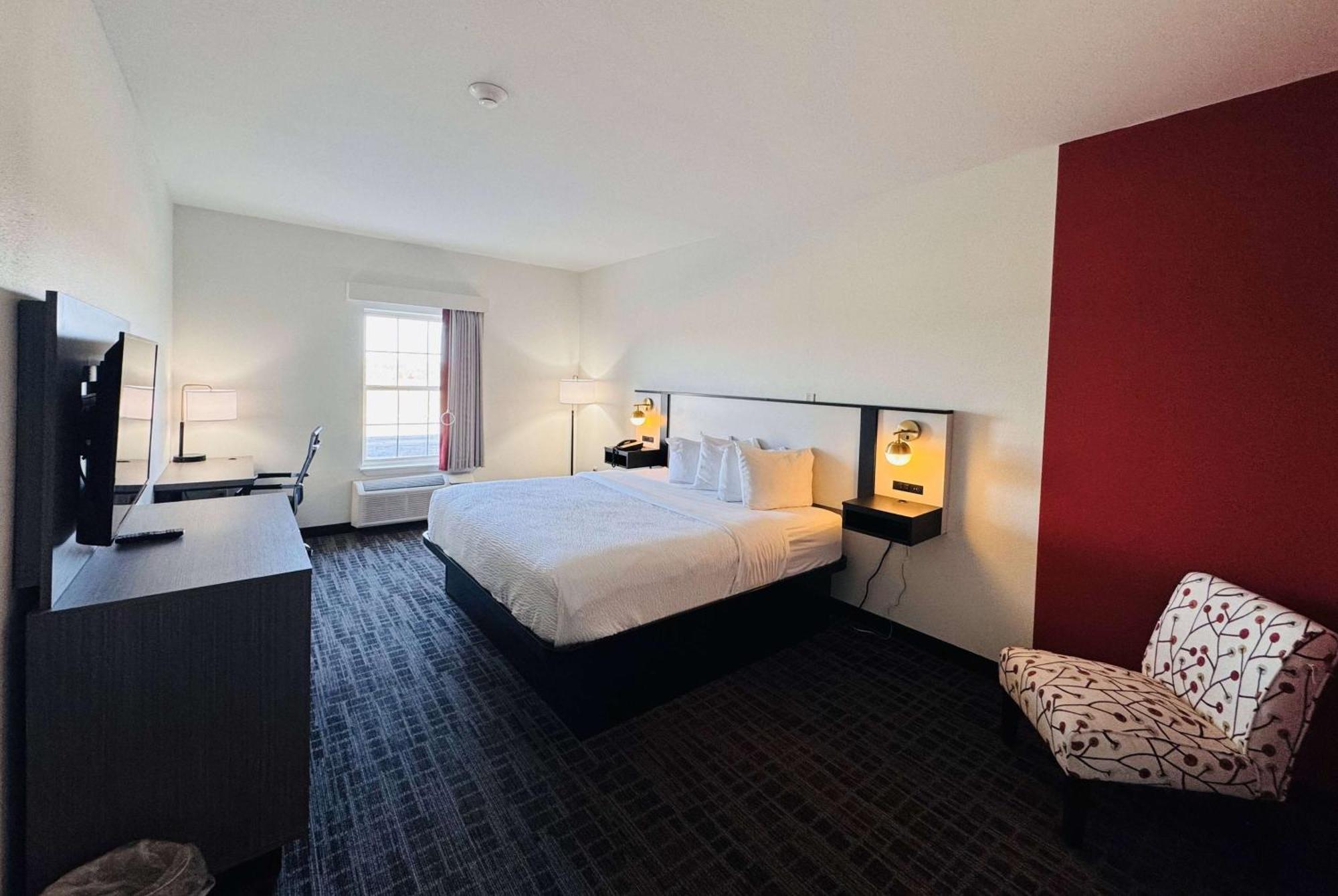 Ramada By Wyndham Sparta/At Speedway Exterior photo